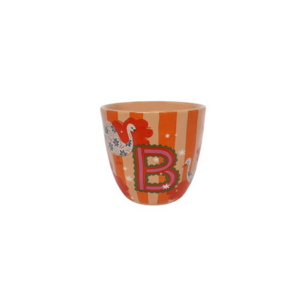 Cup letter B
