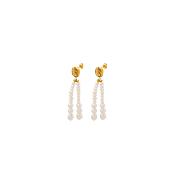 Long pearl earrings